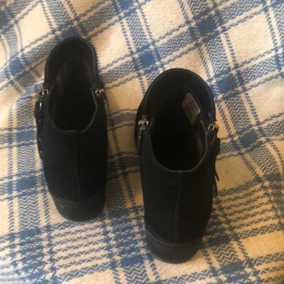 Blondo Waterproof Black Suede Ankle Boots, like new - Women’s 8W - Picture 7 of 7